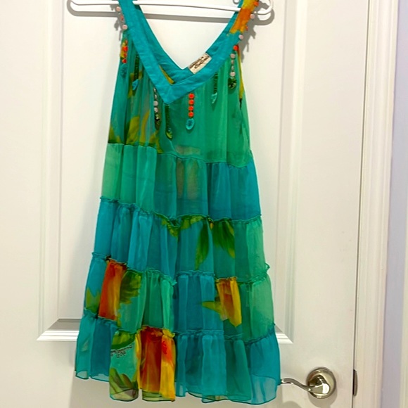 NWOT-Floral beach skirt - Picture 1 of 5